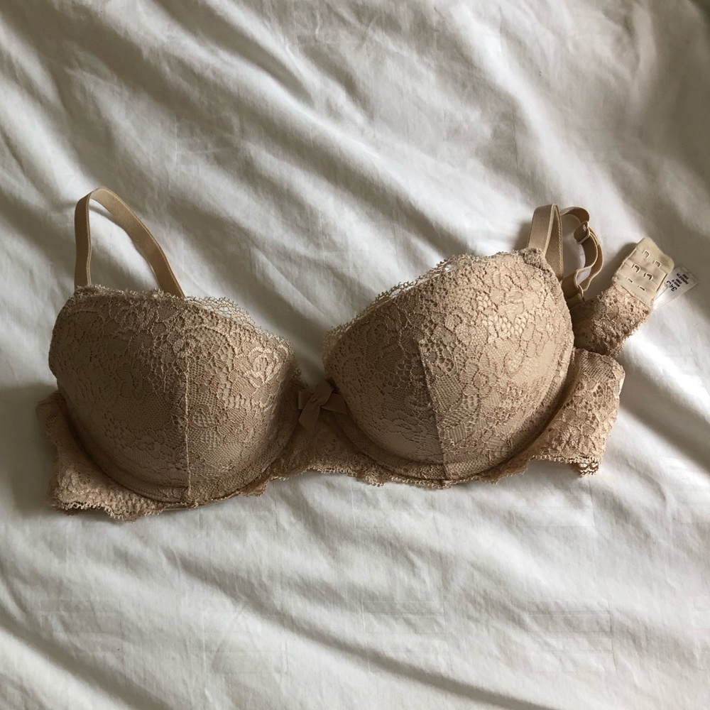 GILLIGAN&O’MALLEY beige lace push up bra